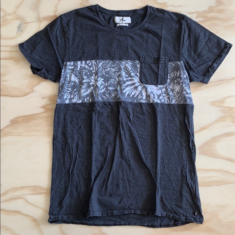 COPY - Men’s Rusty tropical pocket tee